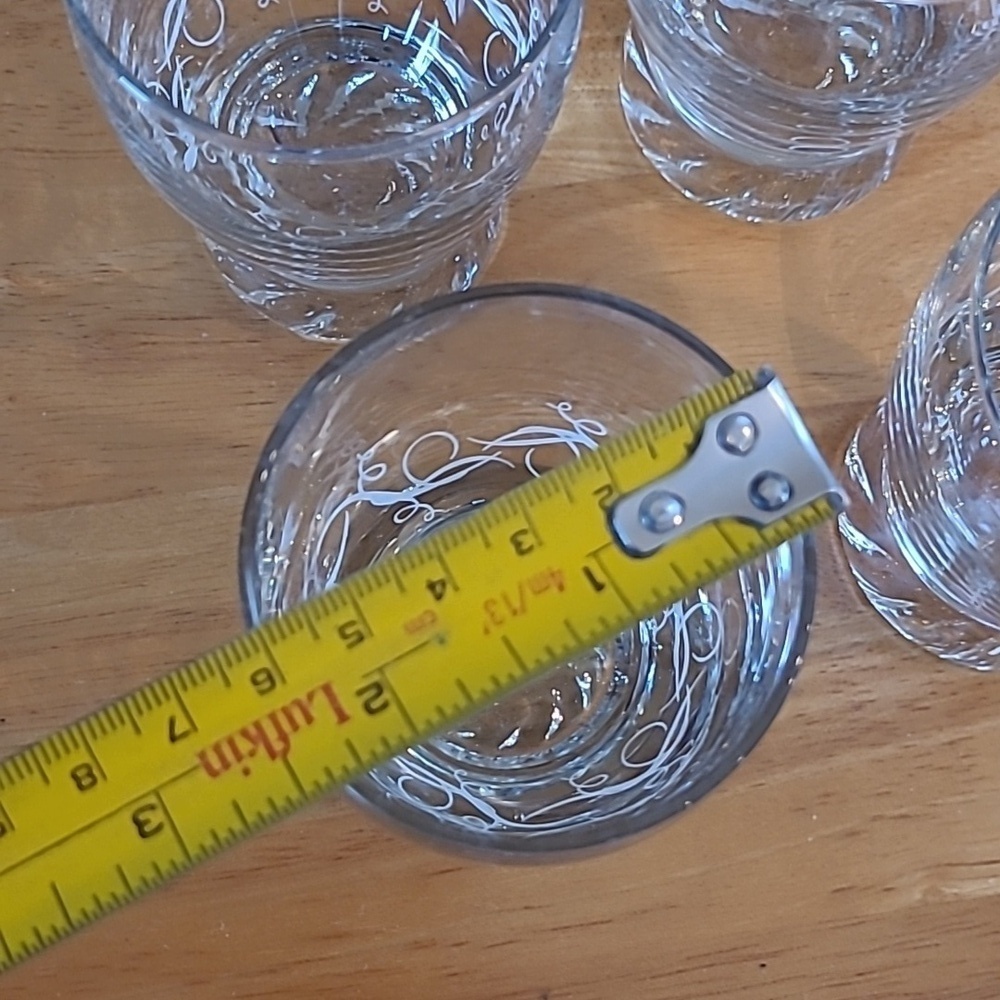 SMALL CLEAR GLASS TUMBLER Swirl Detail Whisky Shot Glasses, Set of 4 - Picture 11 of 14